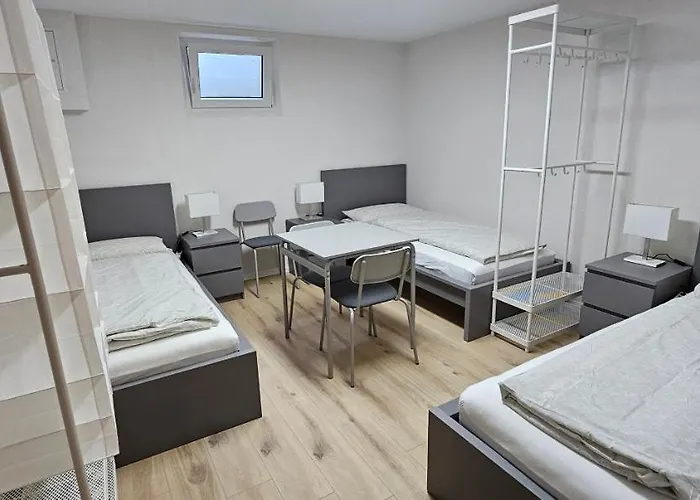 Workers Heaven Monteur - Arbeiter Zimmer
